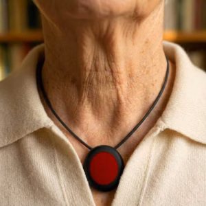 Filien ADMR - Collier alarme Senior