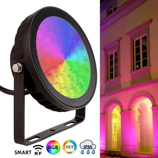 Projecteur LED extérieur IP65 sur piquet